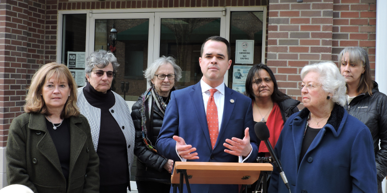 Keep Your Family Safe From Sex Offenders Nysenate Gov