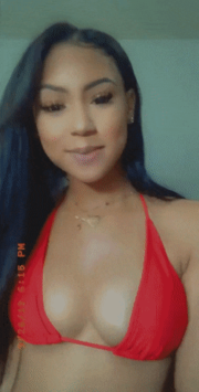 Simone Richards: An Intimate Spotlight