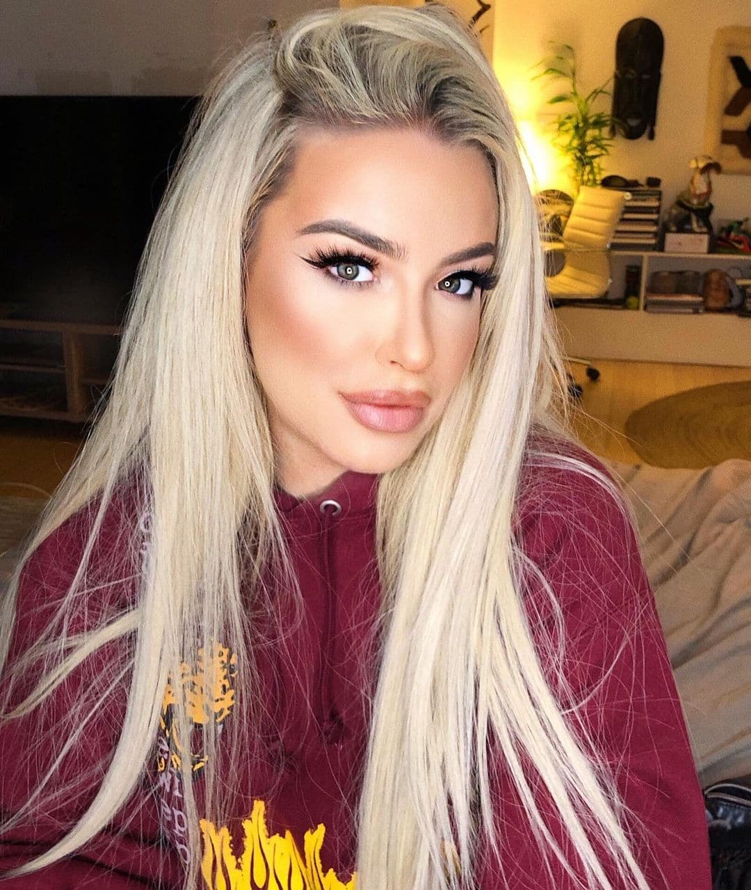Tana Mongeau Age Her Life And Rise To Fame Spotmagazine Tana Mongeau Age Her Life And Rise To Fame Spotmagazine